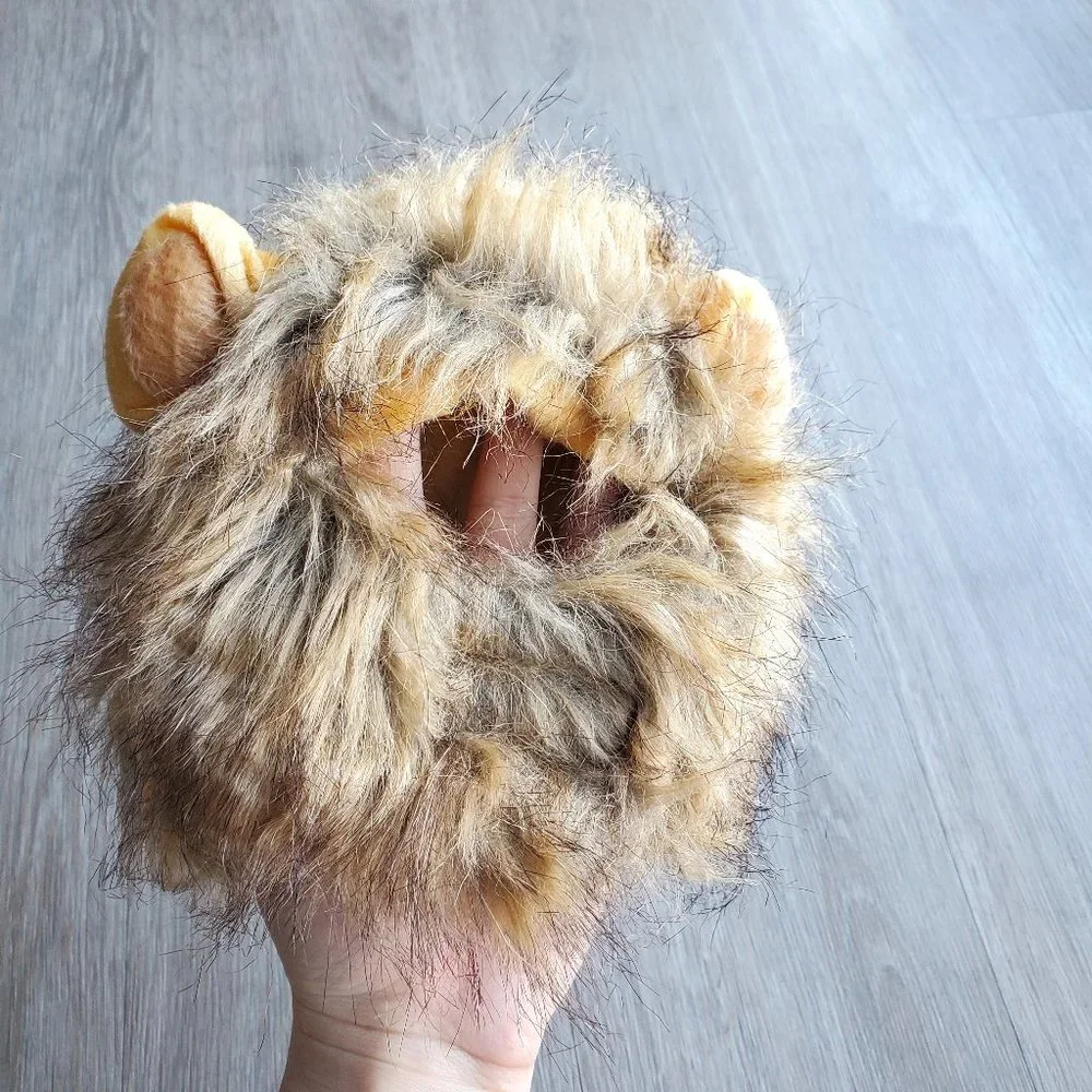 Lion Mane Costume for Cat with Velcro fastener
